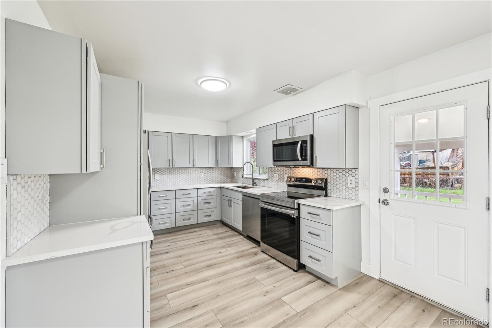 MLS Image #14 for 8307 e lehigh drive,denver, Colorado