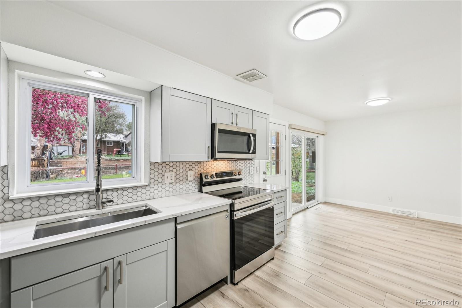 MLS Image #15 for 8307 e lehigh drive,denver, Colorado