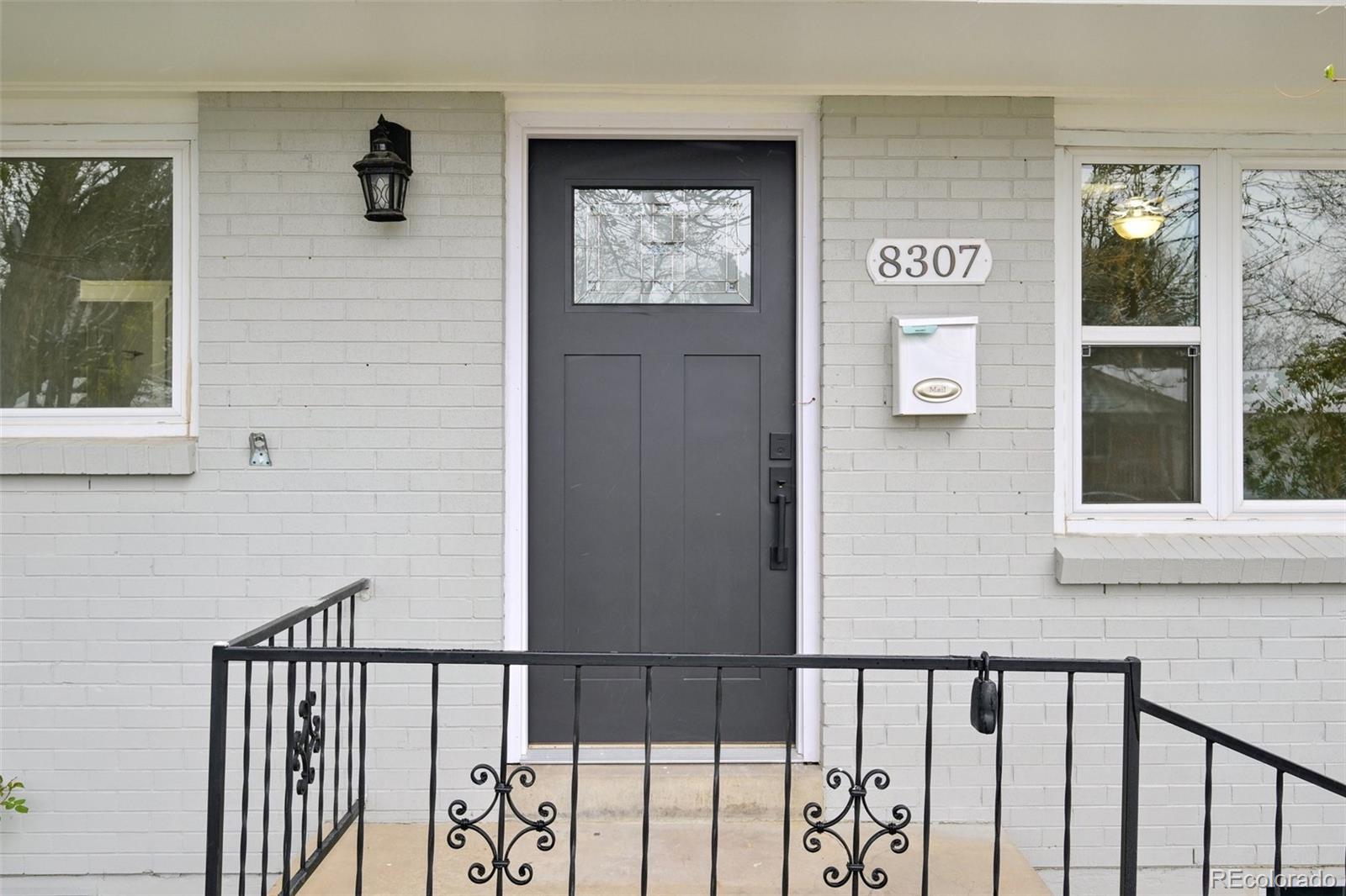MLS Image #3 for 8307 e lehigh drive,denver, Colorado