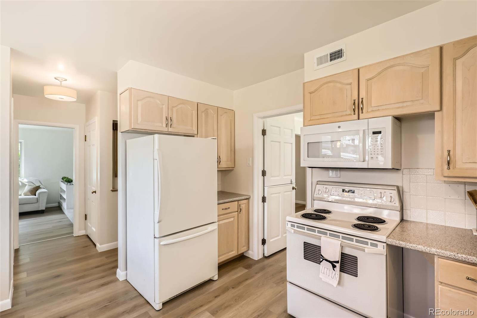 MLS Image #11 for 2668  dexter street,denver, Colorado