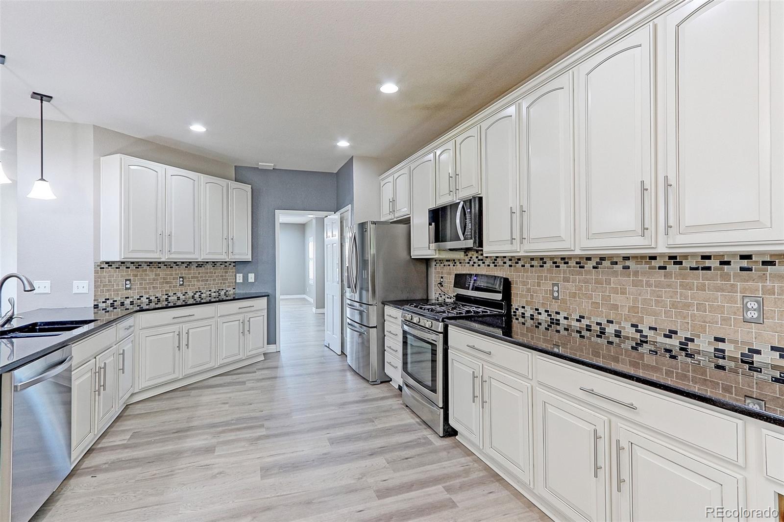 MLS Image #5 for 2901  madison lane,broomfield, Colorado