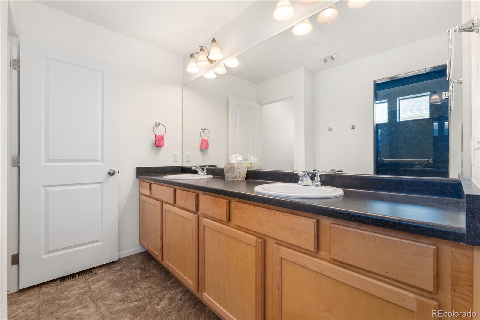 MLS Image #23 for 19047  randolph place,denver, Colorado