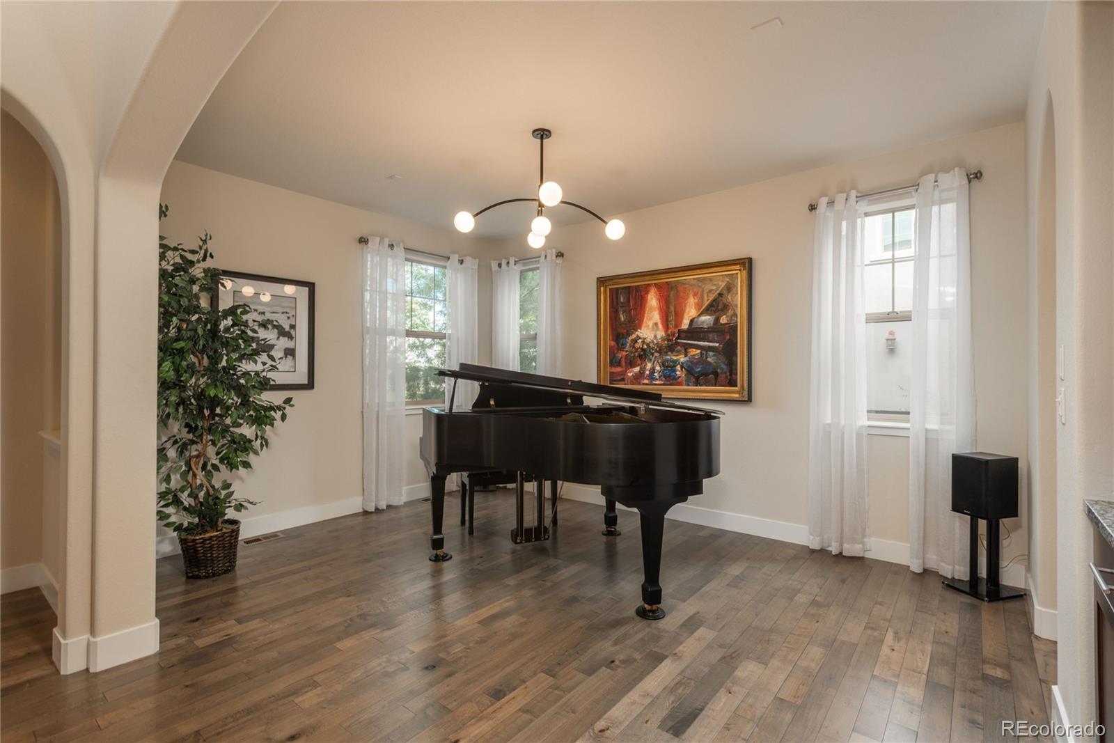 MLS Image #18 for 9266 e 35th avenue,denver, Colorado