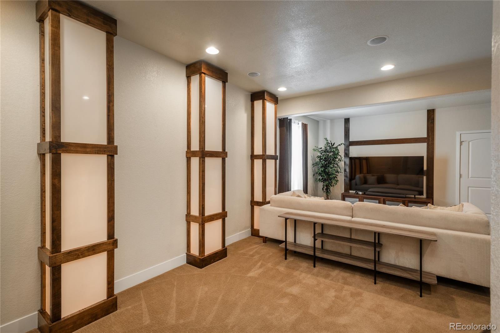 MLS Image #31 for 9266 e 35th avenue,denver, Colorado