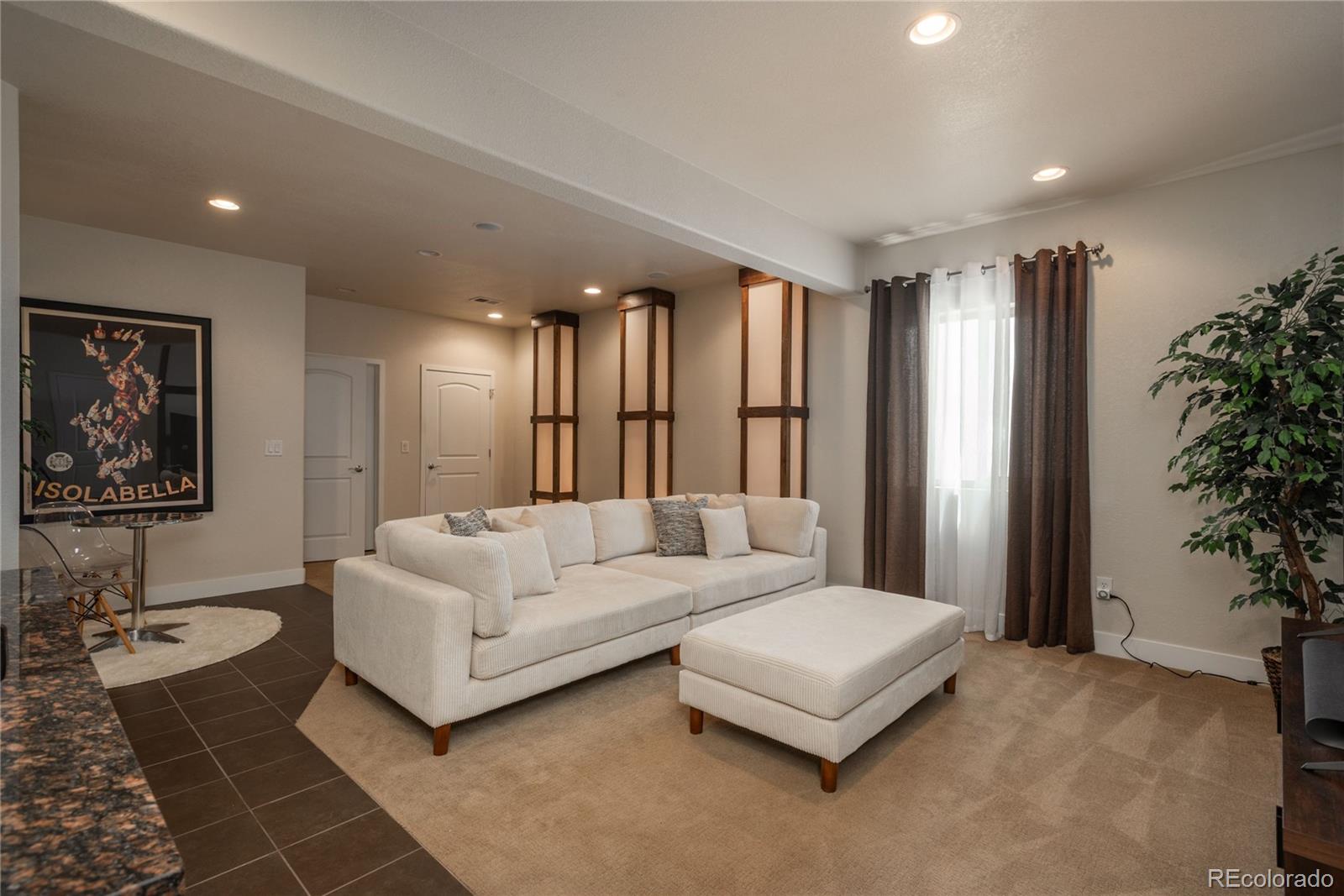 MLS Image #33 for 9266 e 35th avenue,denver, Colorado
