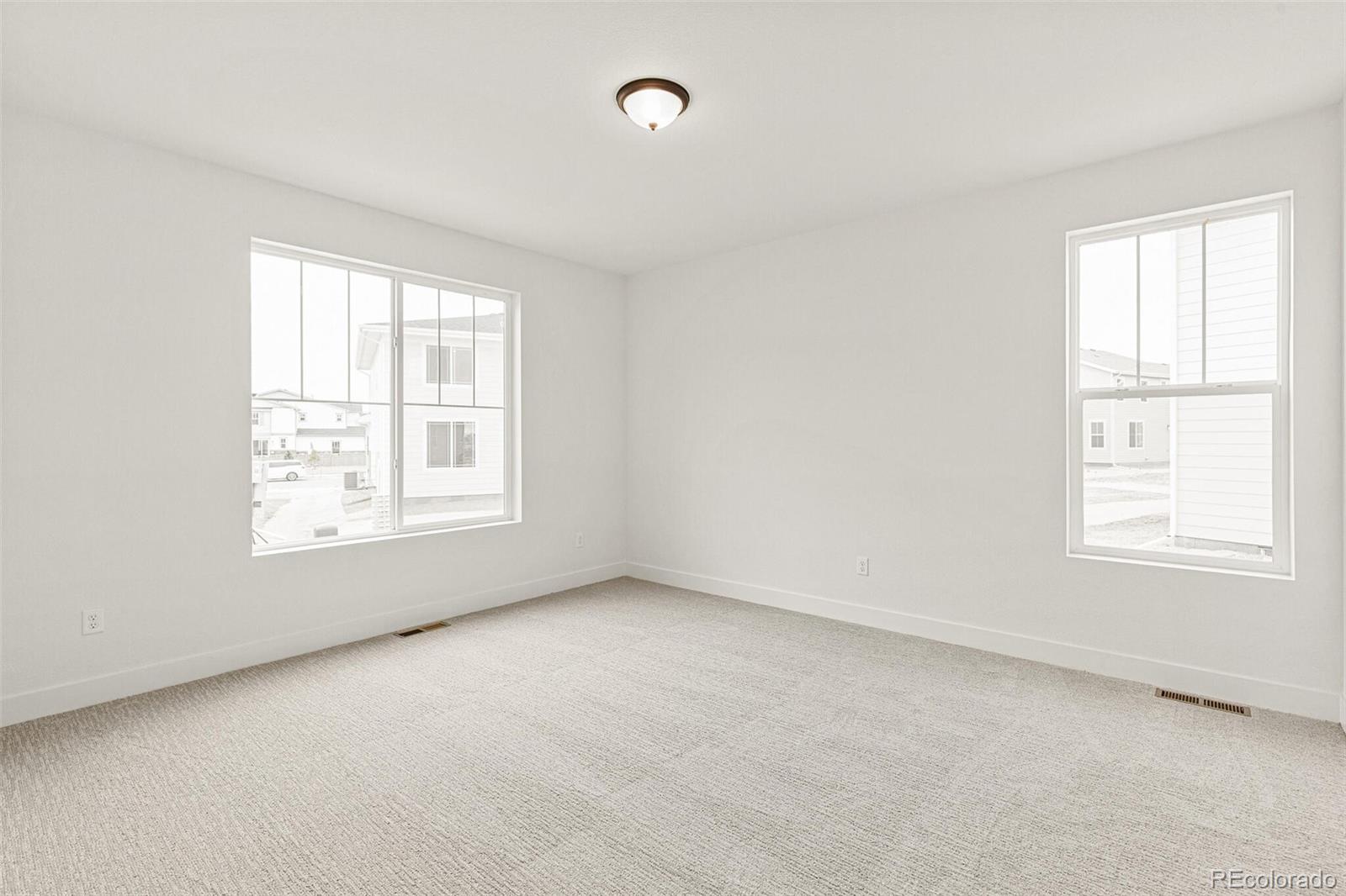 MLS Image #14 for 20665 e 57th drive,aurora, Colorado