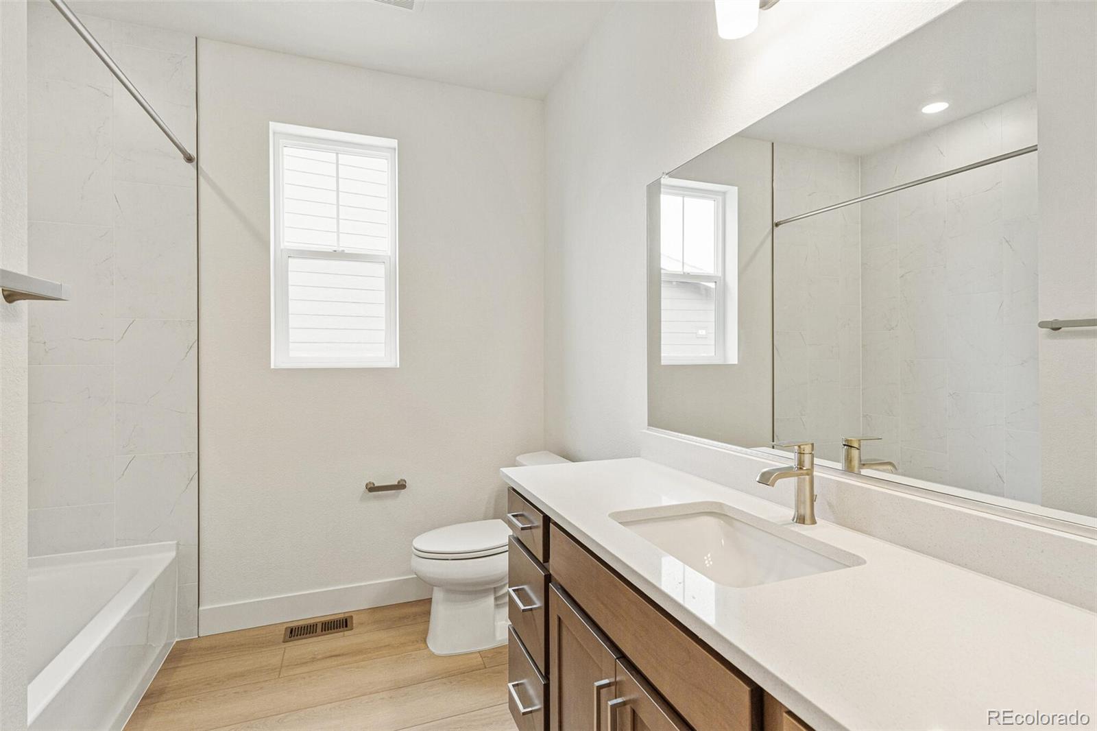 MLS Image #21 for 20665 e 57th drive,aurora, Colorado