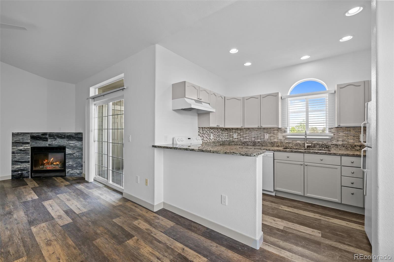 MLS Image #12 for 8422 s upham way,littleton, Colorado
