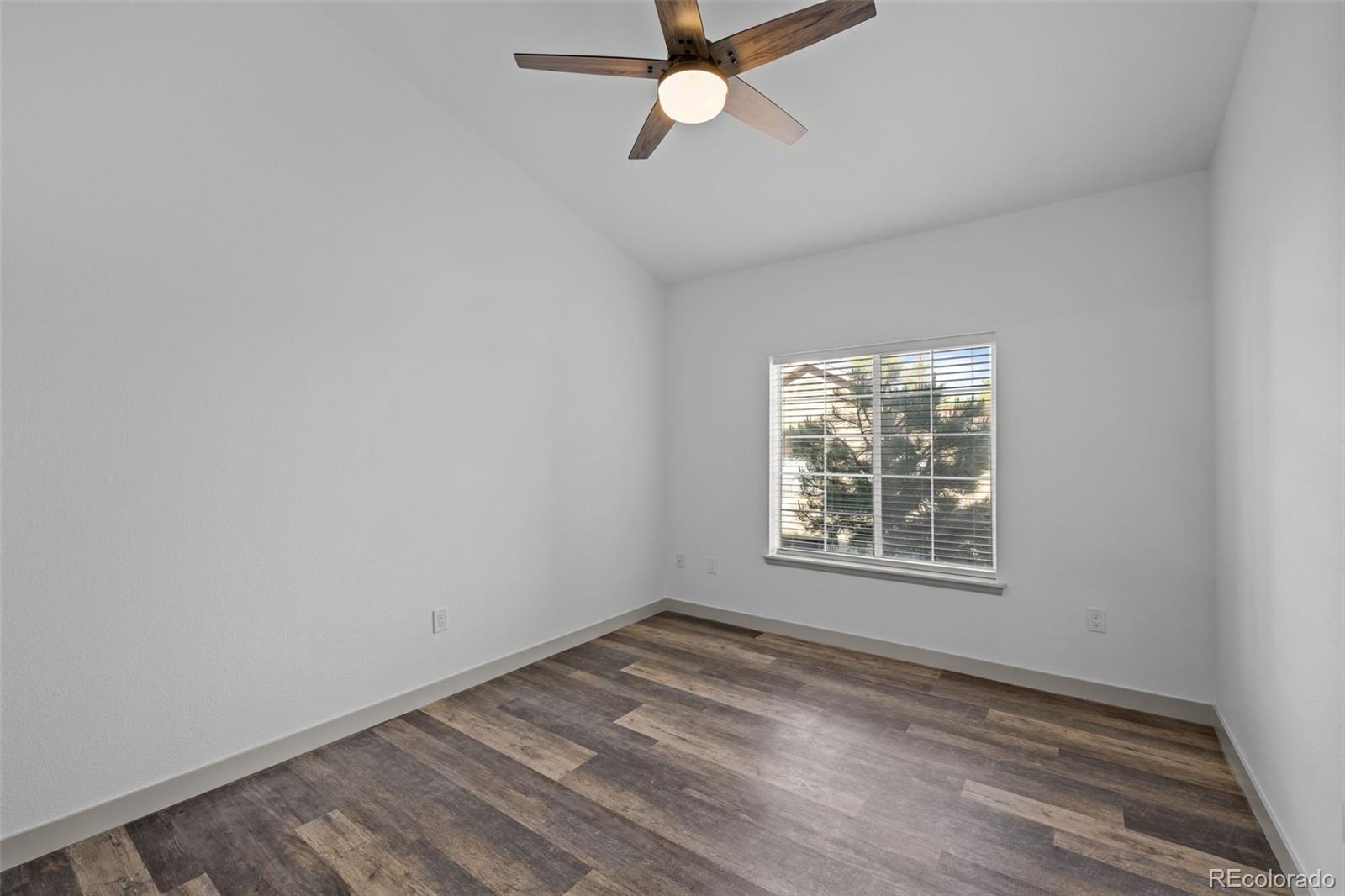 MLS Image #17 for 8422 s upham way,littleton, Colorado