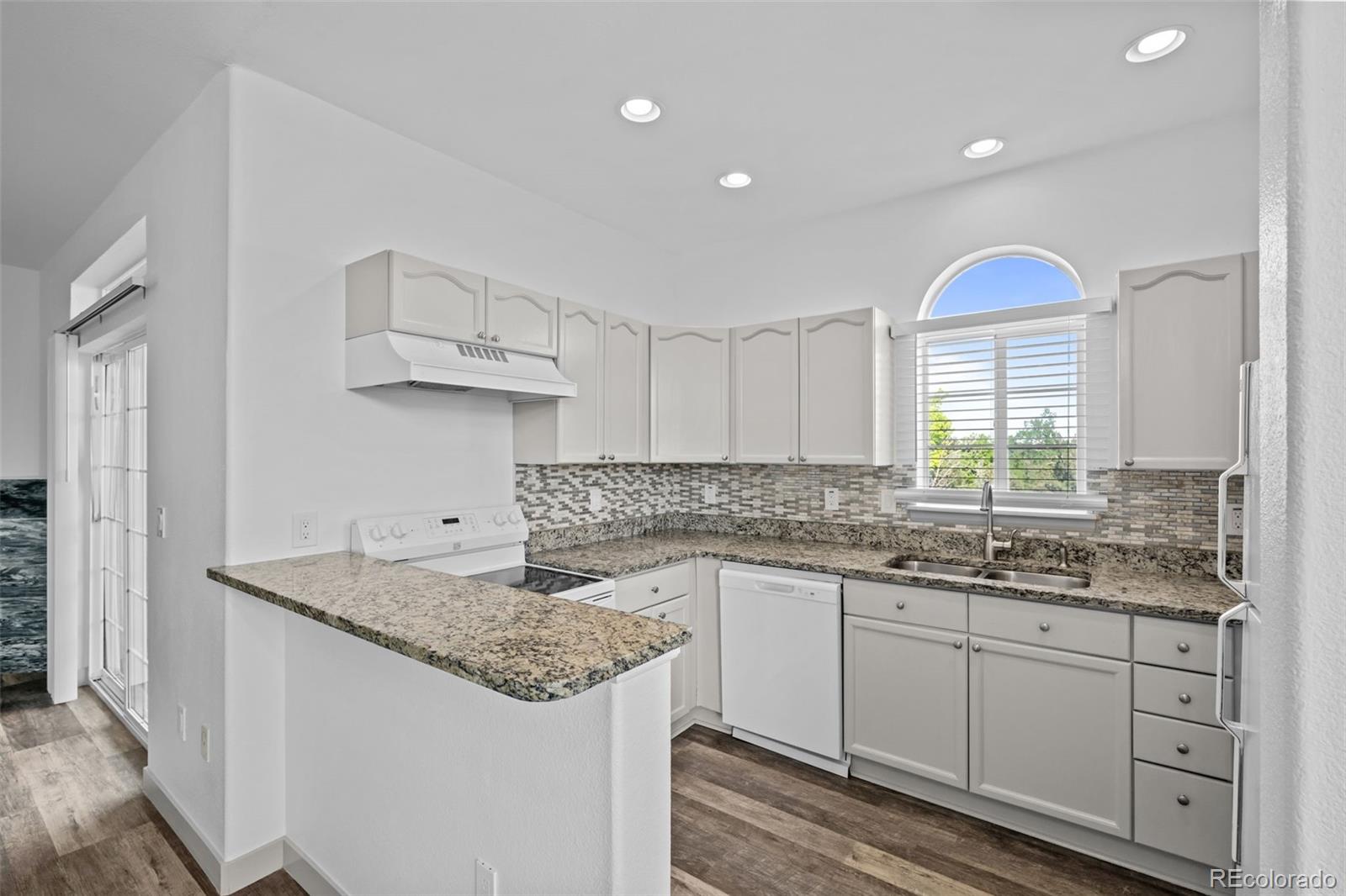 MLS Image #8 for 8422 s upham way,littleton, Colorado