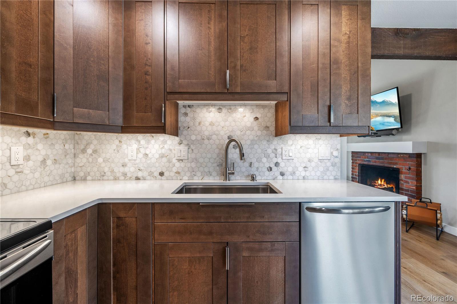 MLS Image #10 for 6960 s knolls way,centennial, Colorado