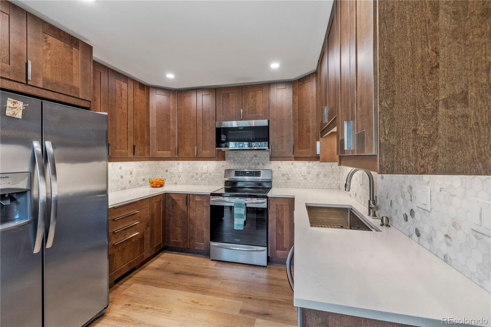 MLS Image #11 for 6960 s knolls way,centennial, Colorado