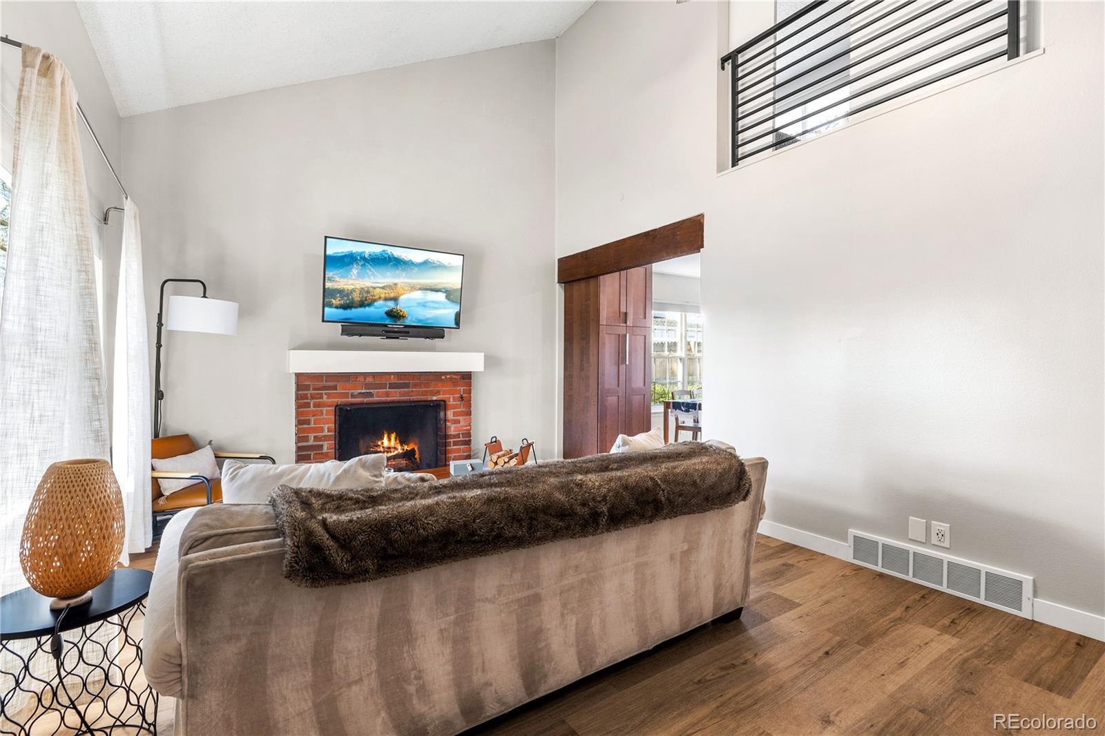 MLS Image #4 for 6960 s knolls way,centennial, Colorado