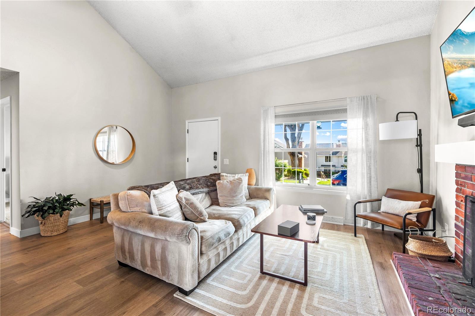 MLS Image #5 for 6960 s knolls way,centennial, Colorado
