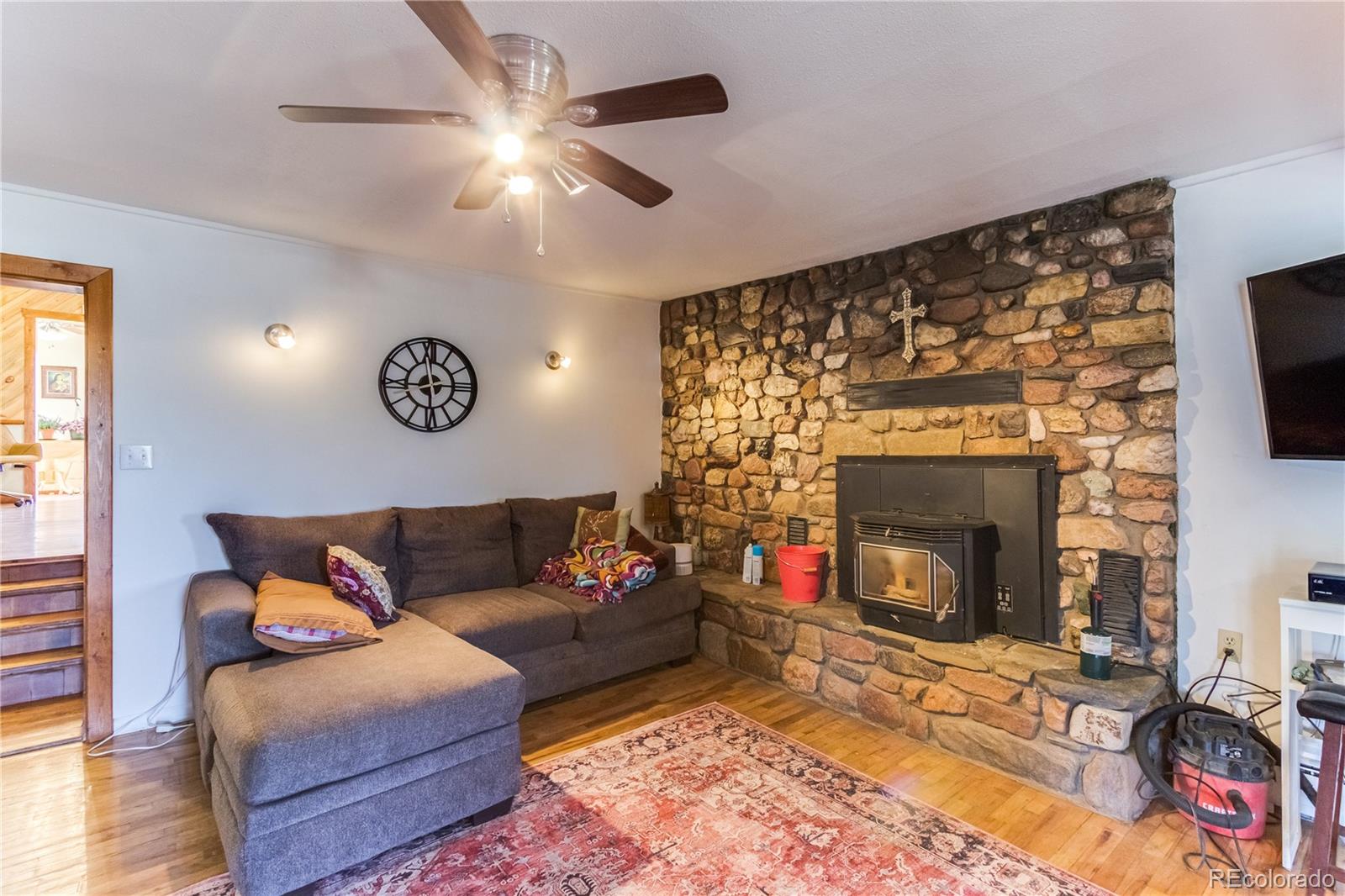 MLS Image #15 for 137  cucharas street,la veta, Colorado