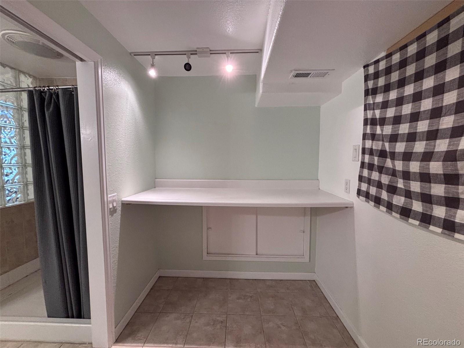 MLS Image #33 for 2050  lake circle drive,thornton, Colorado