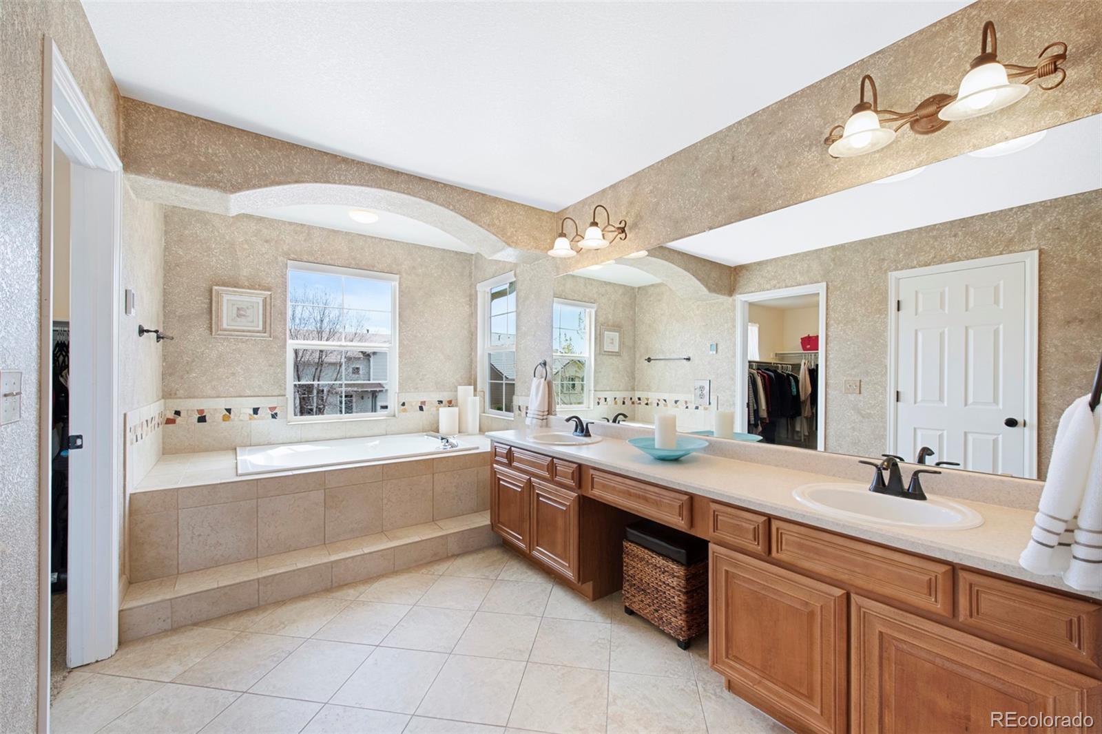 MLS Image #21 for 10633  wynspire way,highlands ranch, Colorado