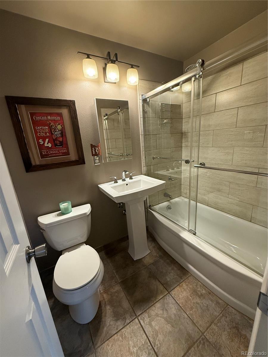 MLS Image #12 for 5416 s lakeview street,littleton, Colorado