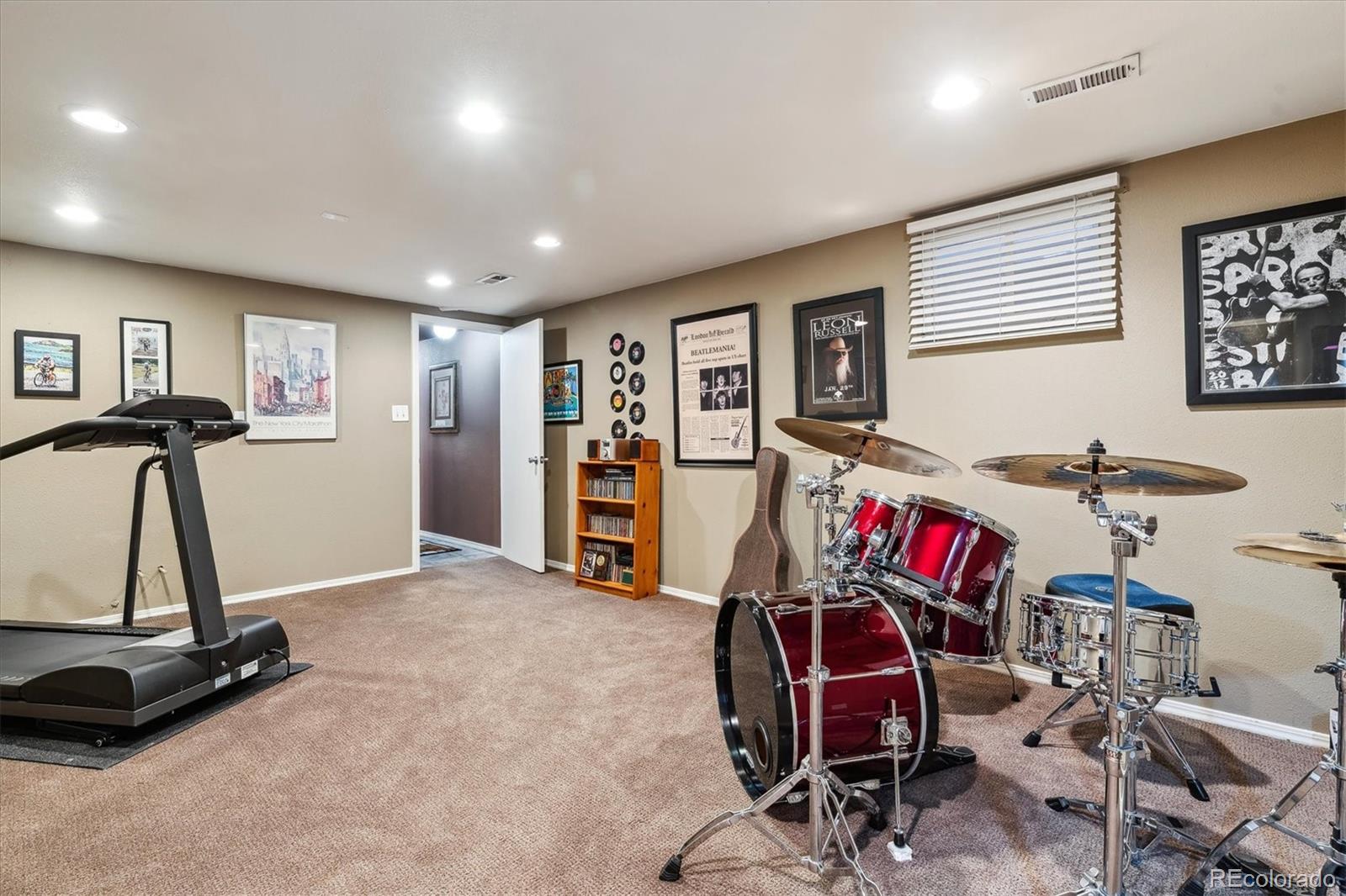 MLS Image #15 for 5416 s lakeview street,littleton, Colorado