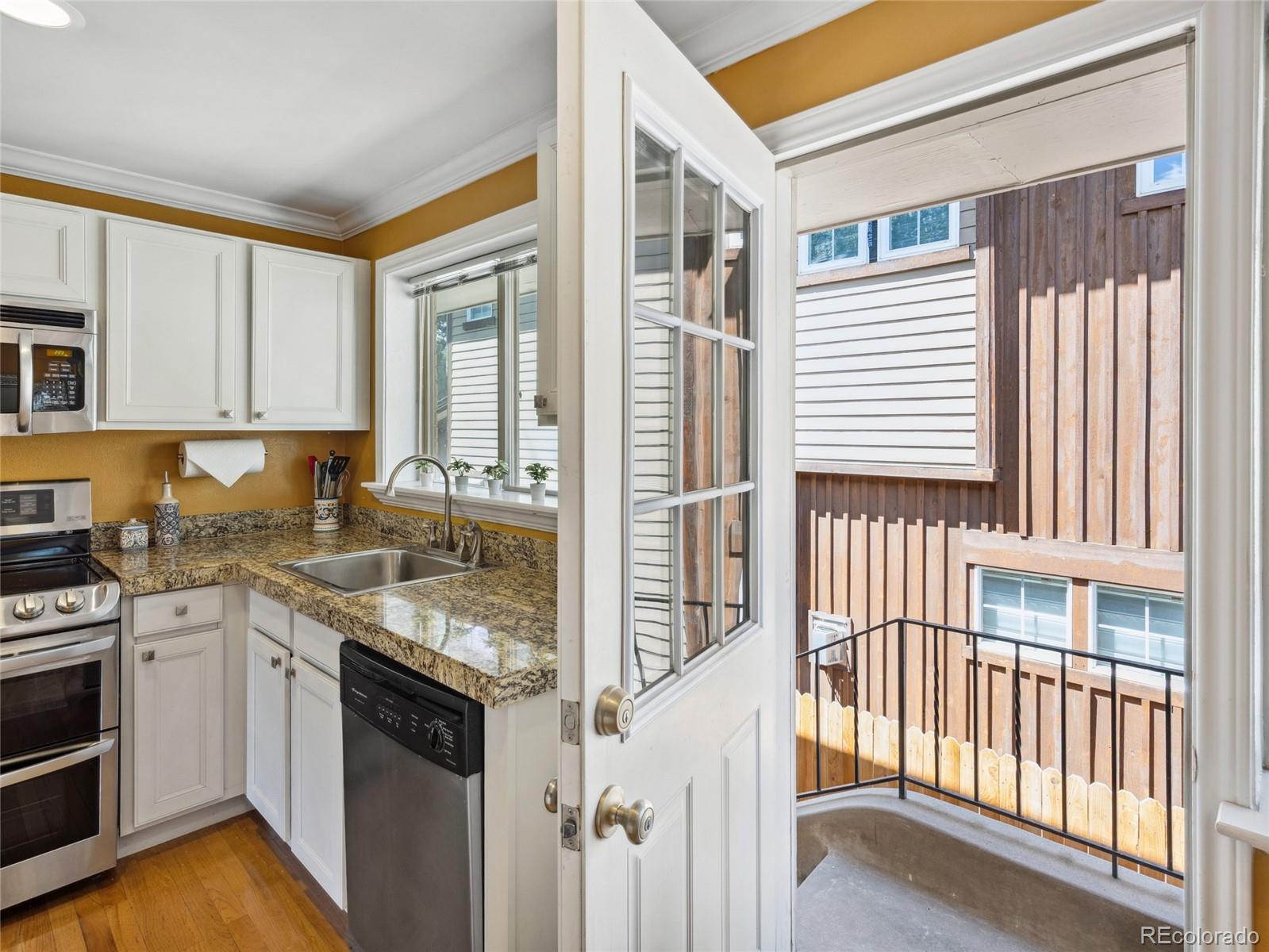 MLS Image #13 for 746  birch street,denver, Colorado