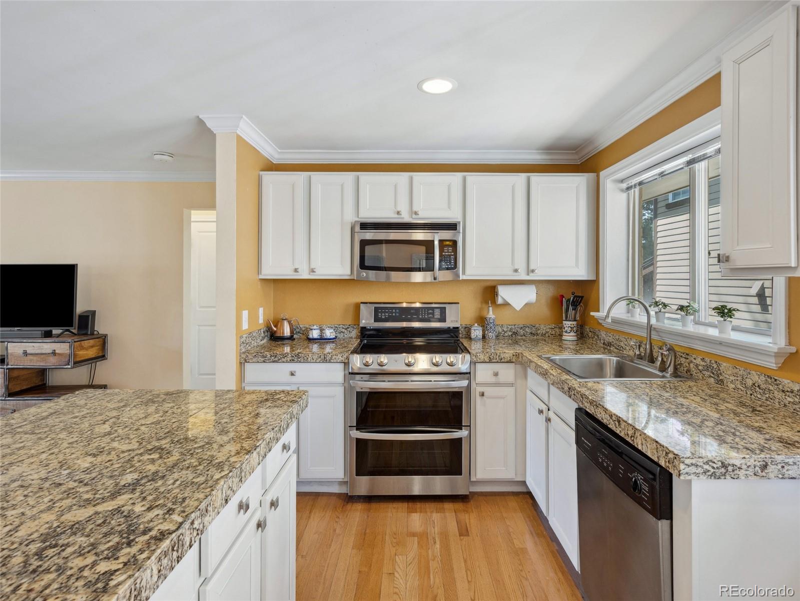 MLS Image #9 for 746  birch street,denver, Colorado