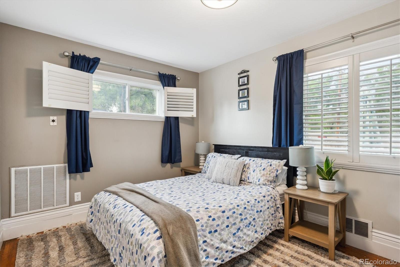 MLS Image #11 for 6055 e minnesota drive,denver, Colorado