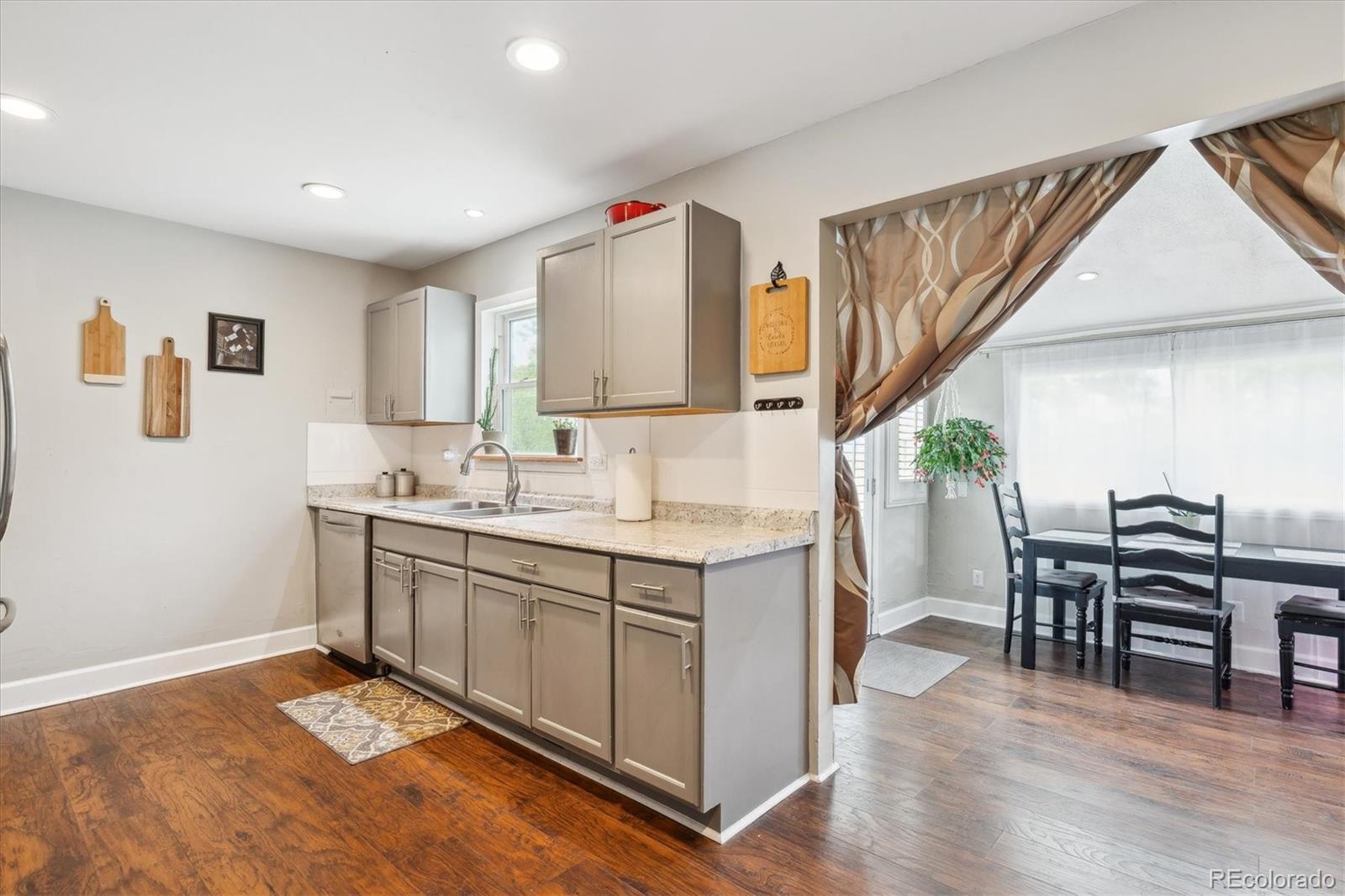 MLS Image #3 for 6055 e minnesota drive,denver, Colorado