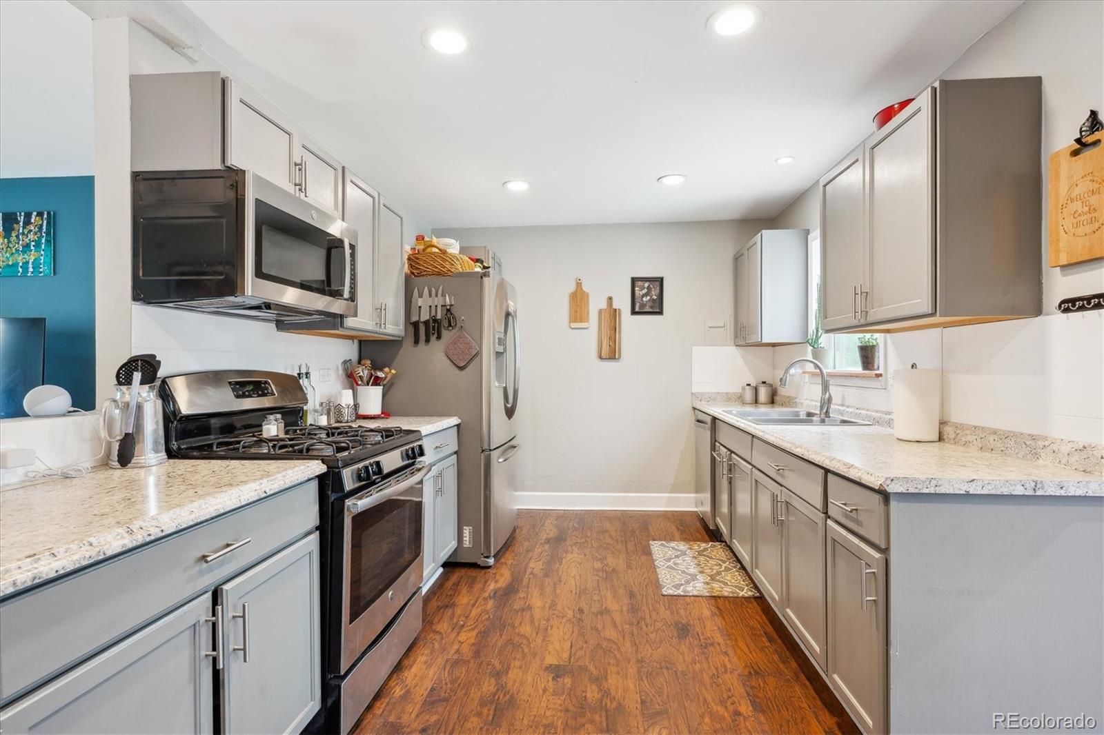MLS Image #4 for 6055 e minnesota drive,denver, Colorado