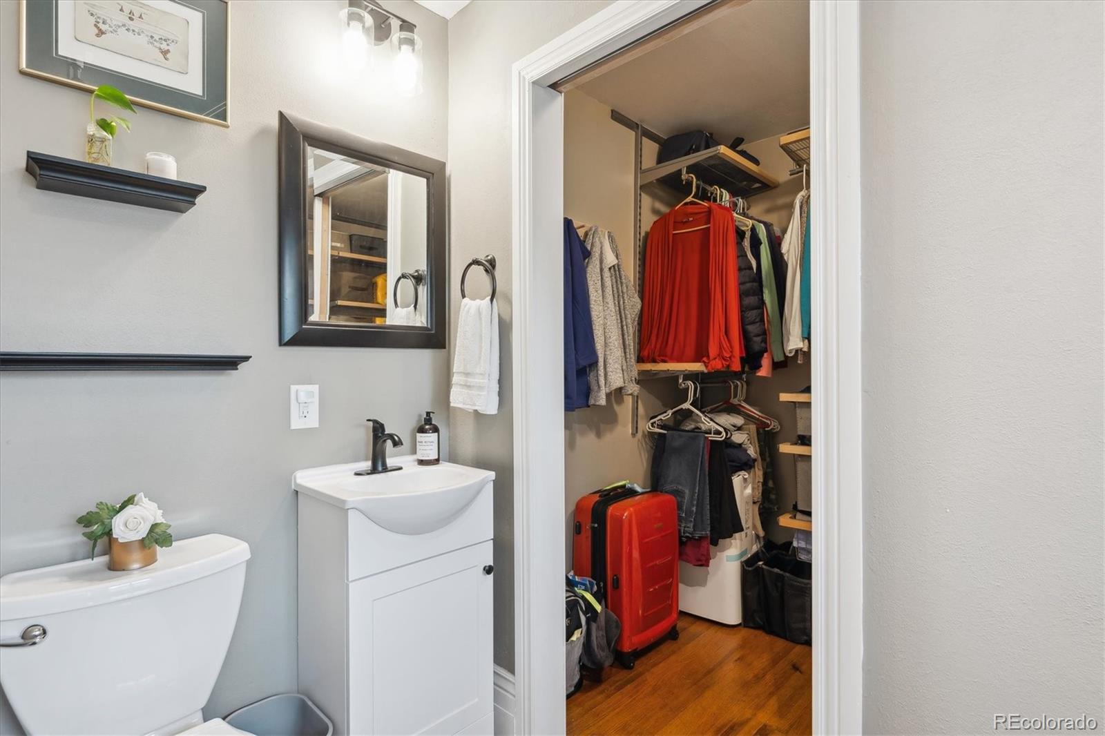 MLS Image #9 for 6055 e minnesota drive,denver, Colorado