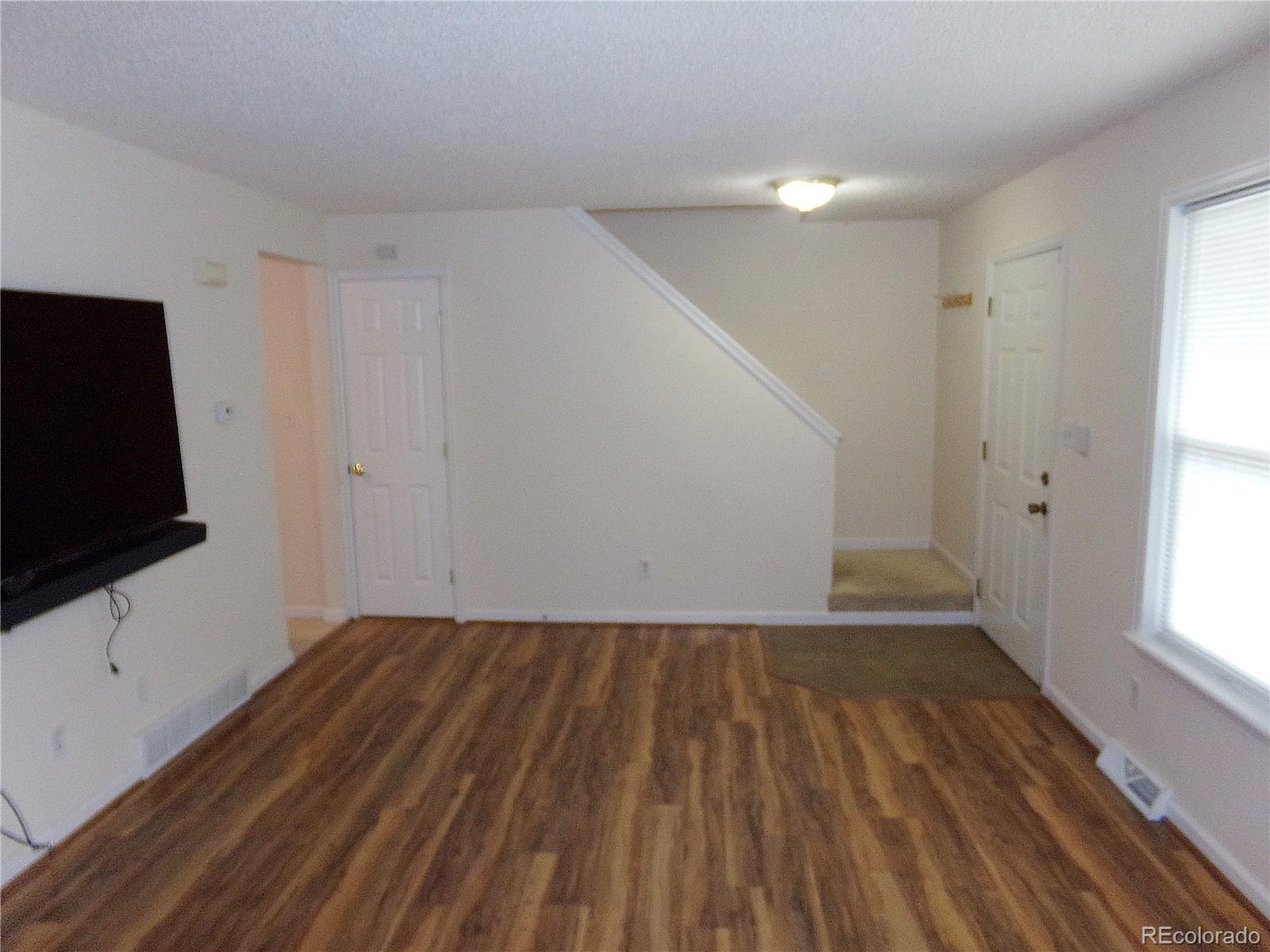 MLS Image #4 for 1015  alta street,longmont, Colorado