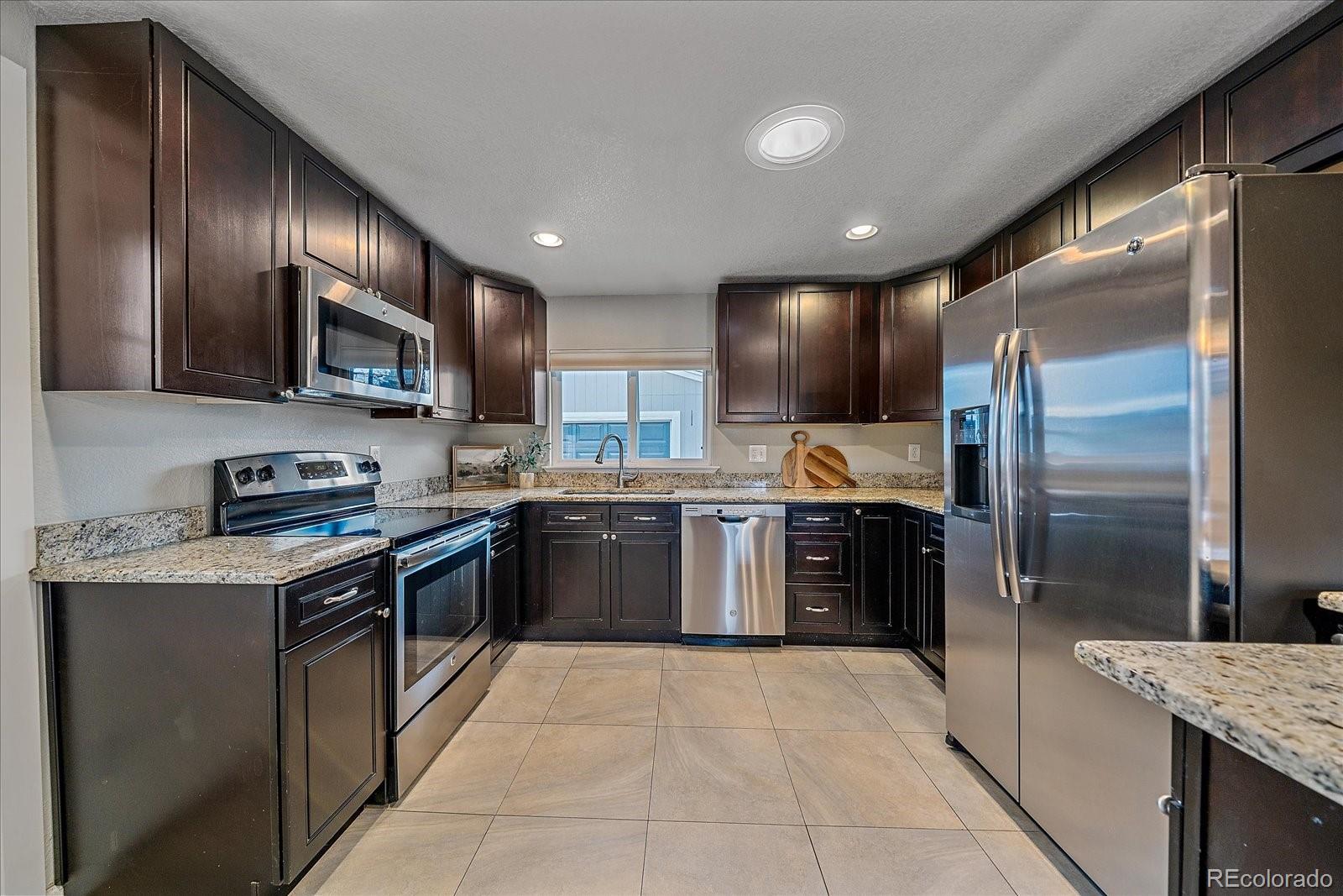 MLS Image #10 for 6482 s cedar street,littleton, Colorado