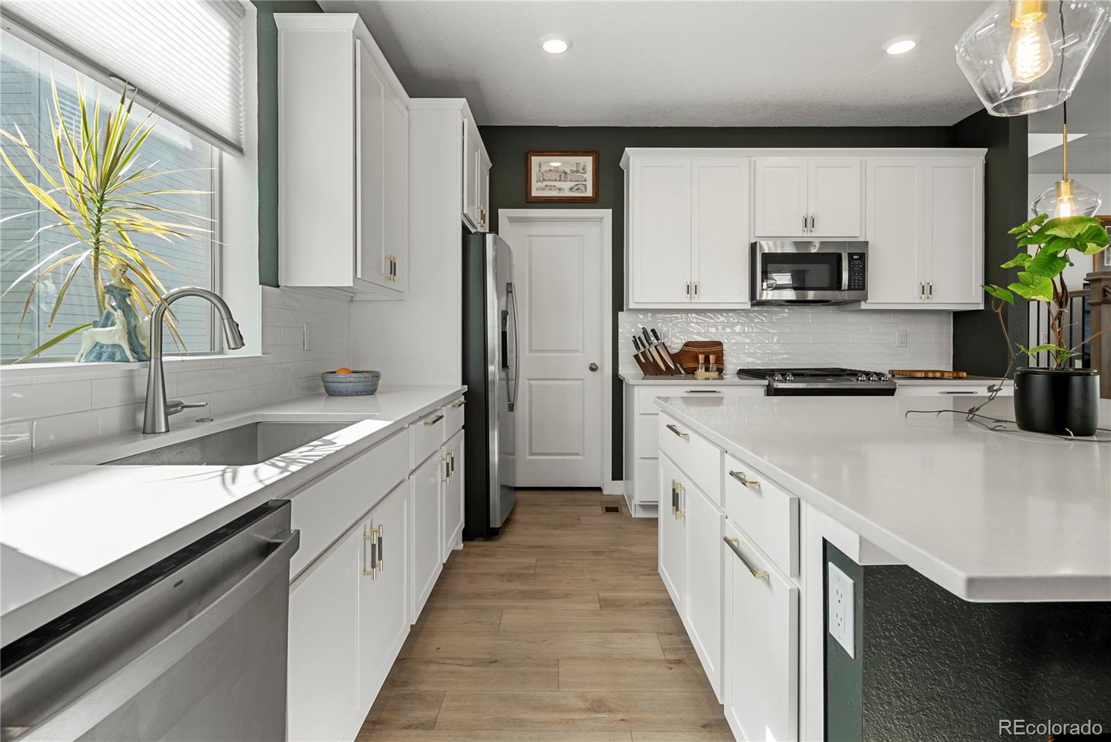 MLS Image #10 for 15734 w girard avenue,morrison, Colorado