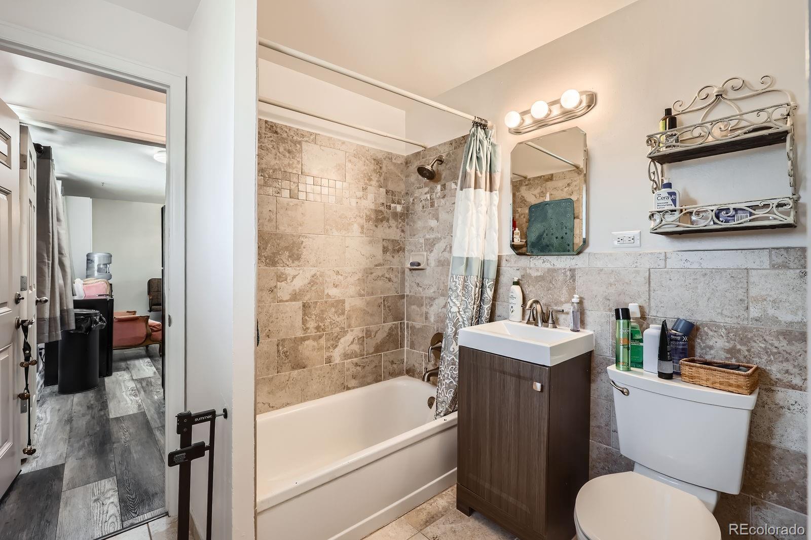 MLS Image #14 for 2986 w union avenue,englewood, Colorado