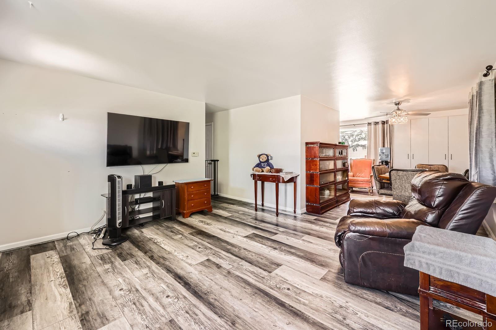 MLS Image #5 for 2986 w union avenue,englewood, Colorado