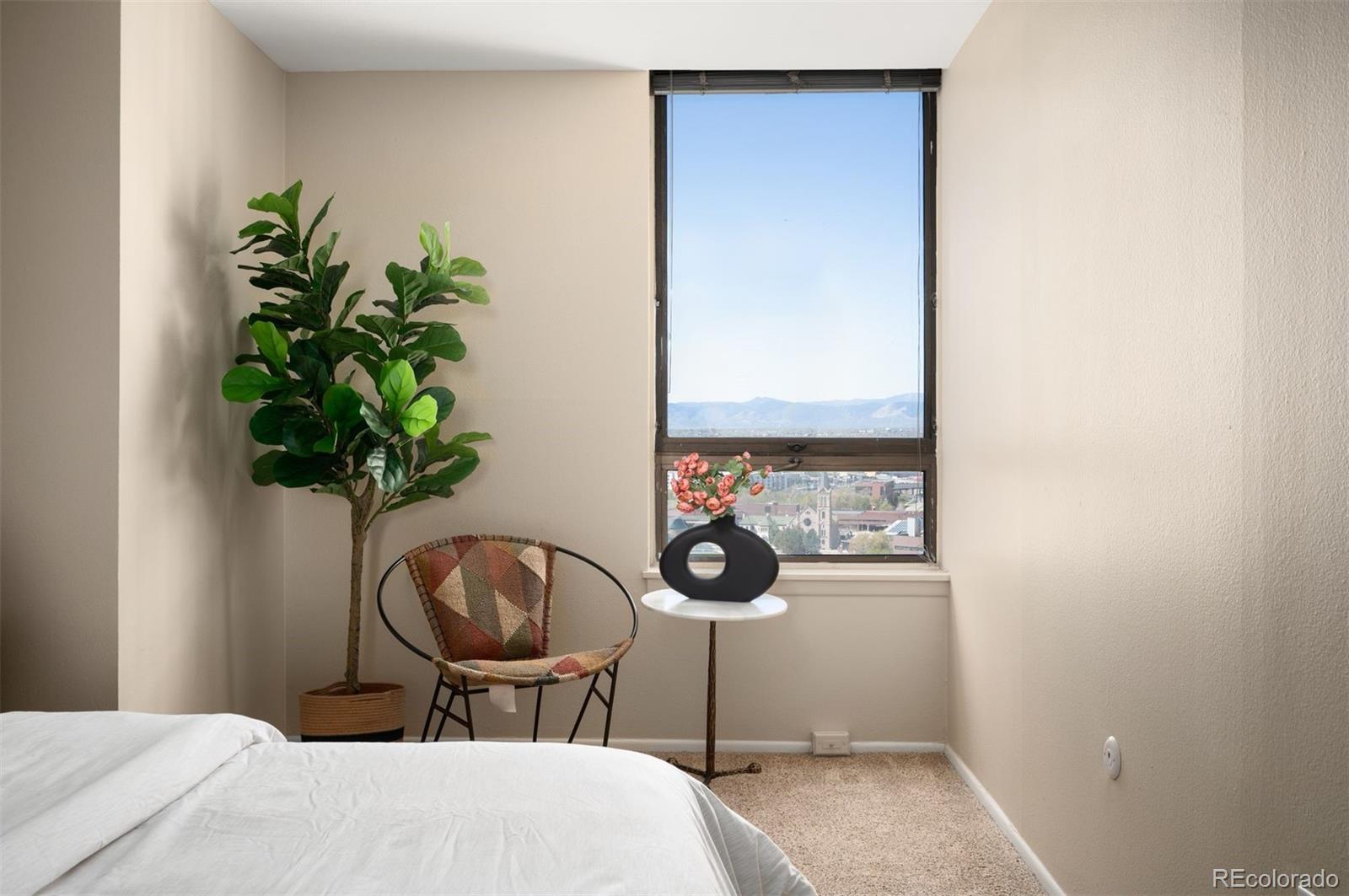 MLS Image #15 for 1020  15th street 20n,denver, Colorado