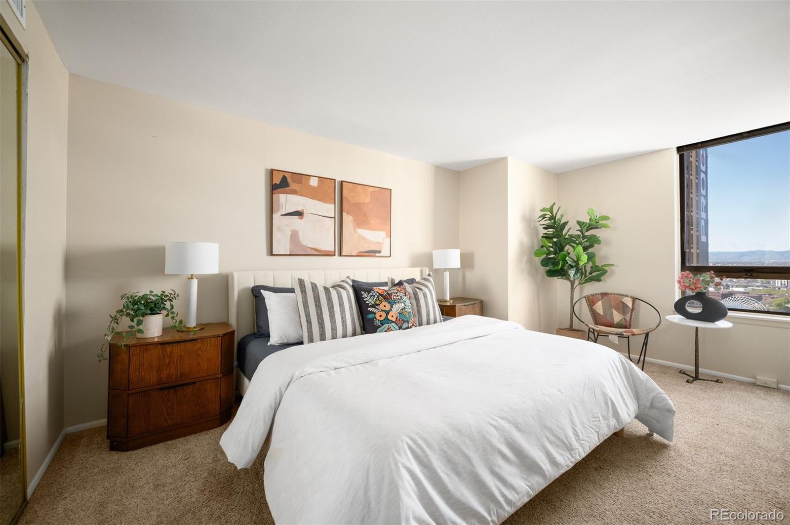 MLS Image #16 for 1020  15th street 20n,denver, Colorado