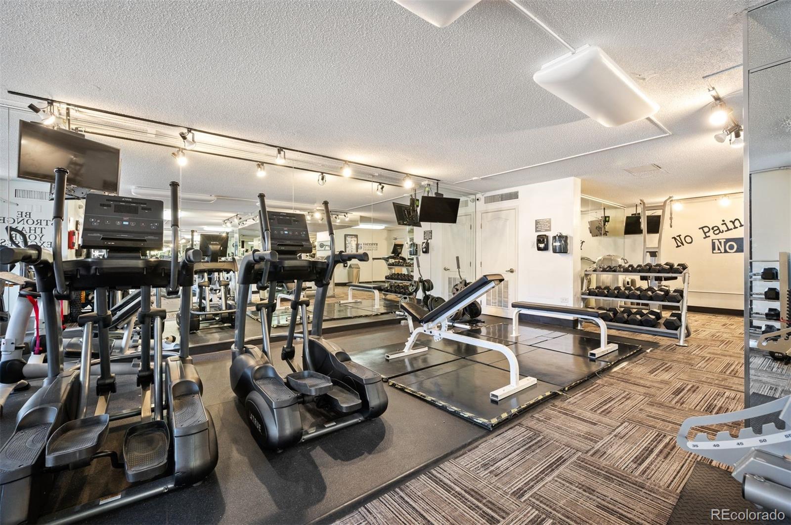 MLS Image #32 for 1020  15th street 20n,denver, Colorado