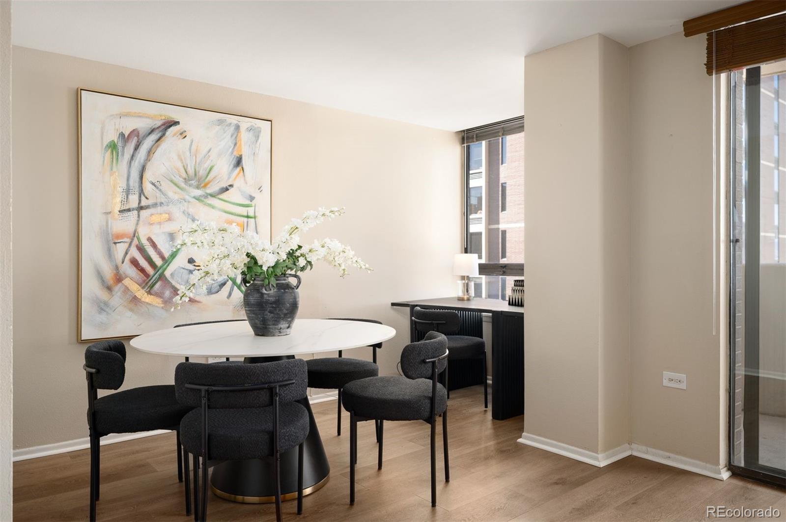 MLS Image #9 for 1020  15th street 20n,denver, Colorado