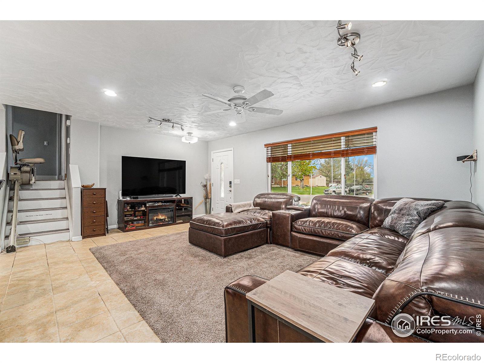 MLS Image #4 for 2112  arron drive,loveland, Colorado