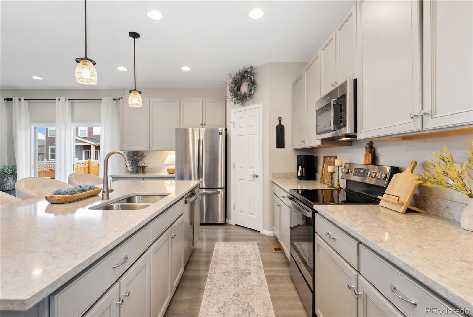 MLS Image #10 for 19121 e 65th avenue,denver, Colorado