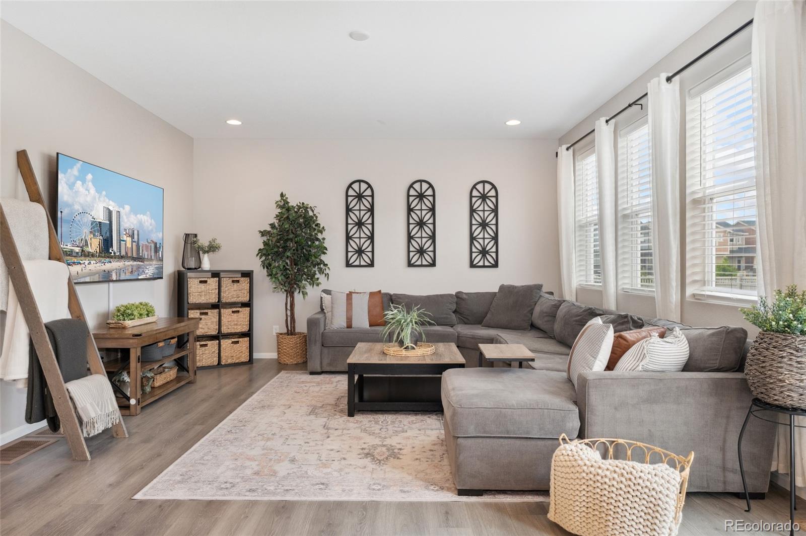 MLS Image #12 for 19121 e 65th avenue,denver, Colorado