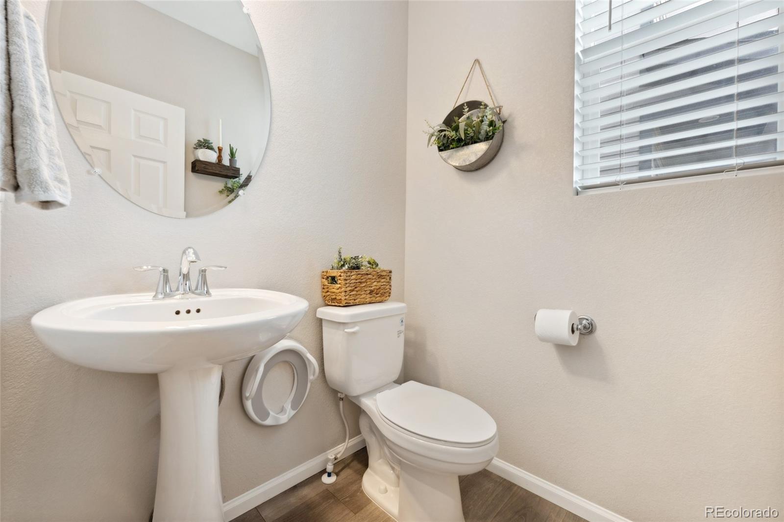 MLS Image #14 for 19121 e 65th avenue,denver, Colorado