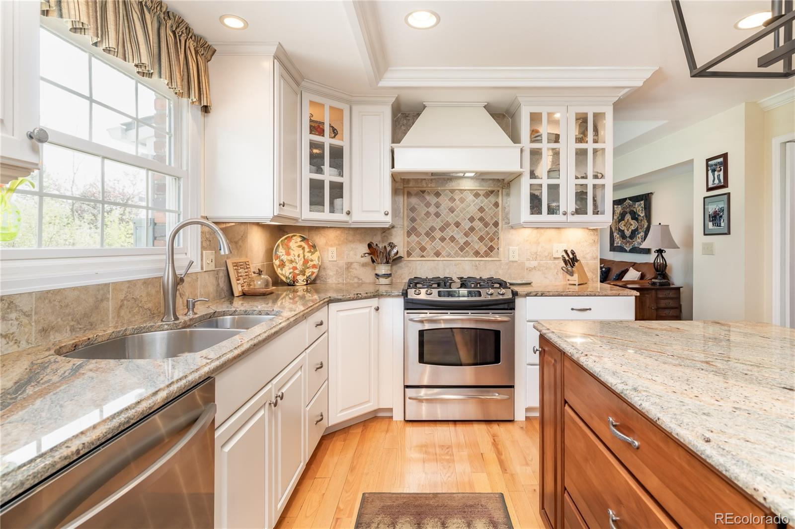 MLS Image #2 for 6964 s olive way,centennial, Colorado