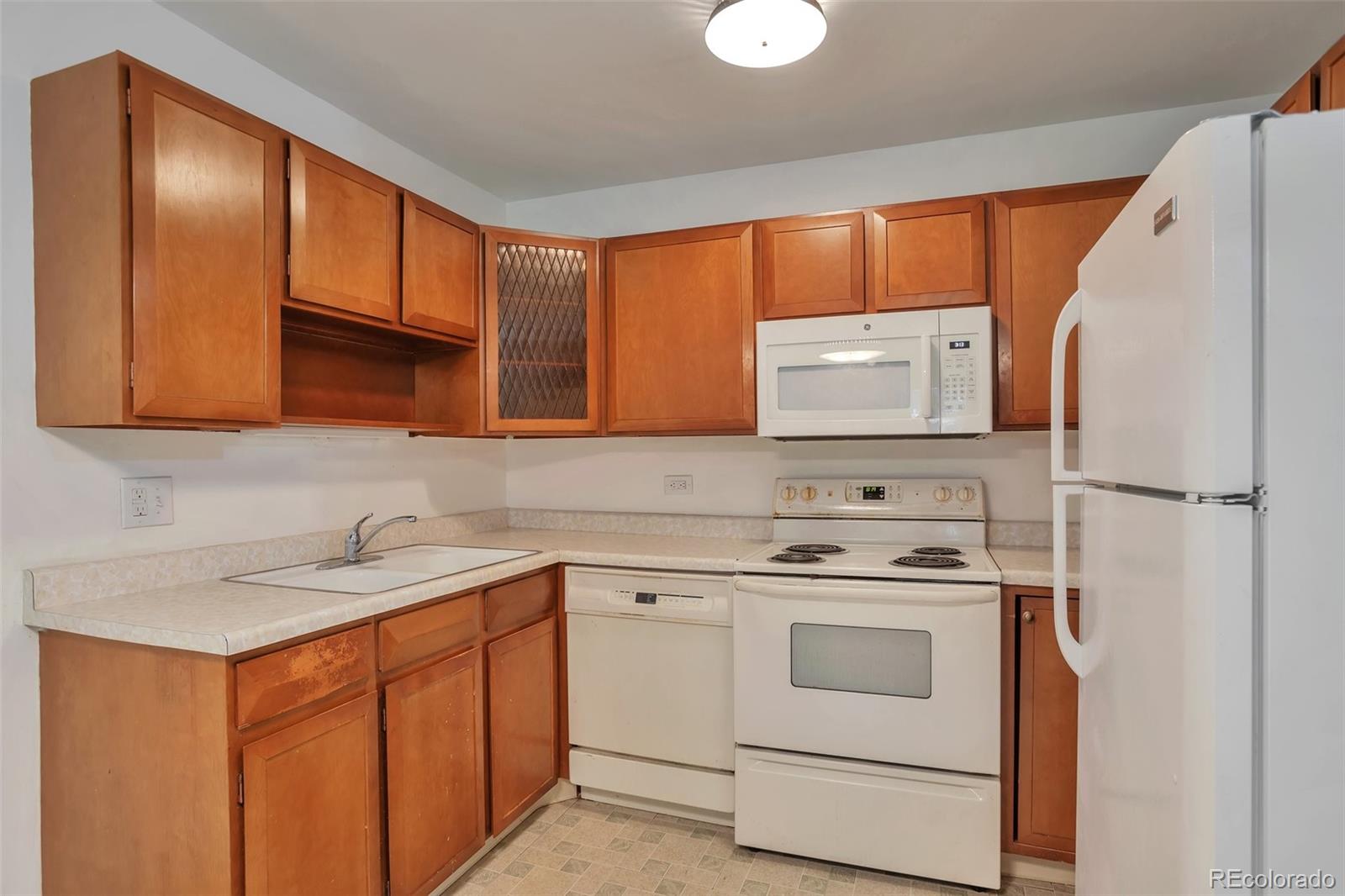 MLS Image #6 for 9340 e center avenue,denver, Colorado
