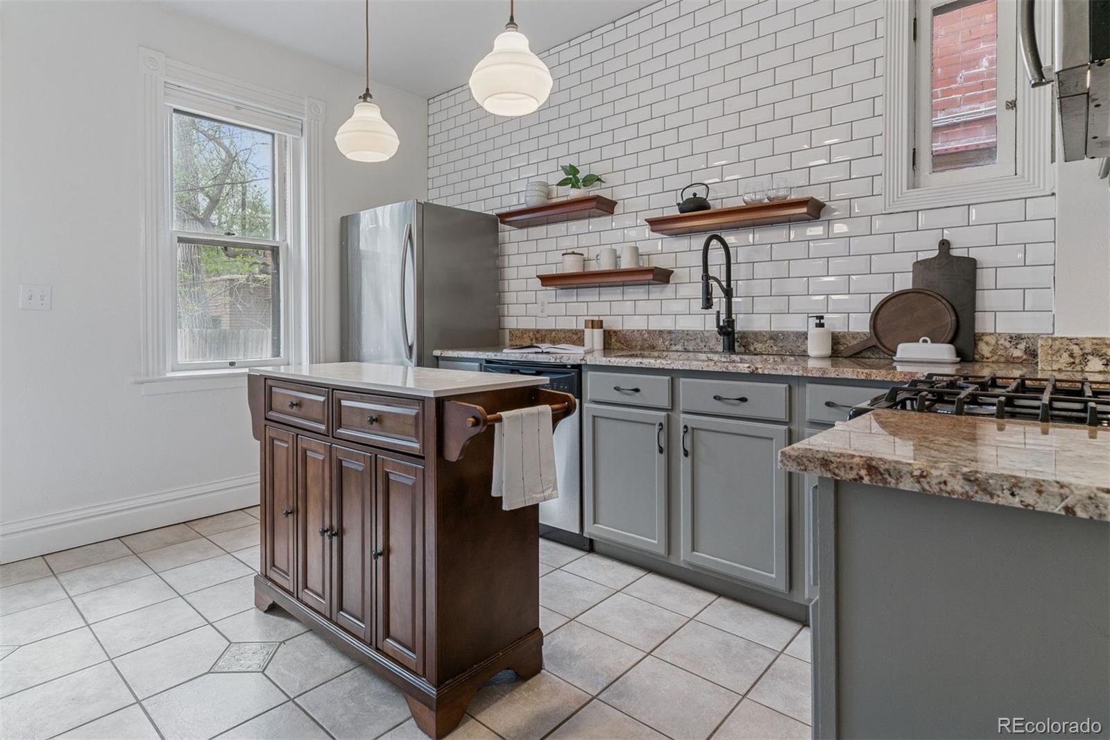 MLS Image #15 for 39 s grant street,denver, Colorado