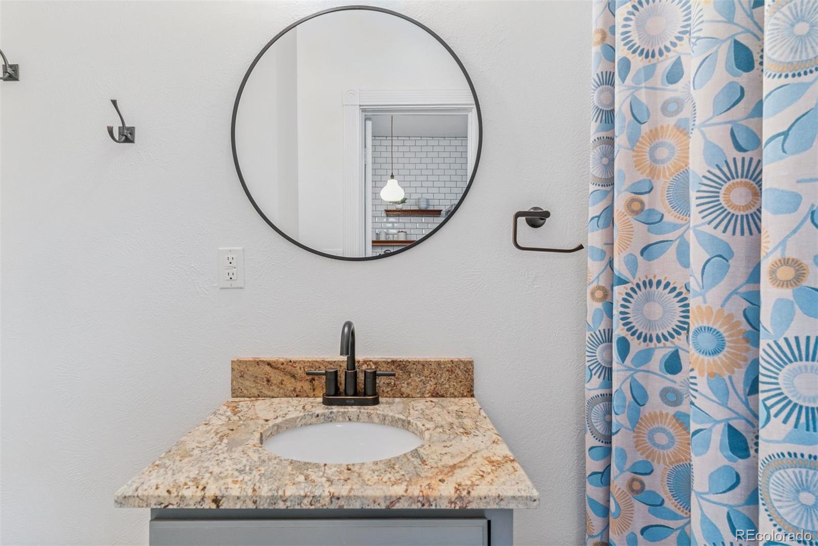 MLS Image #26 for 39 s grant street,denver, Colorado