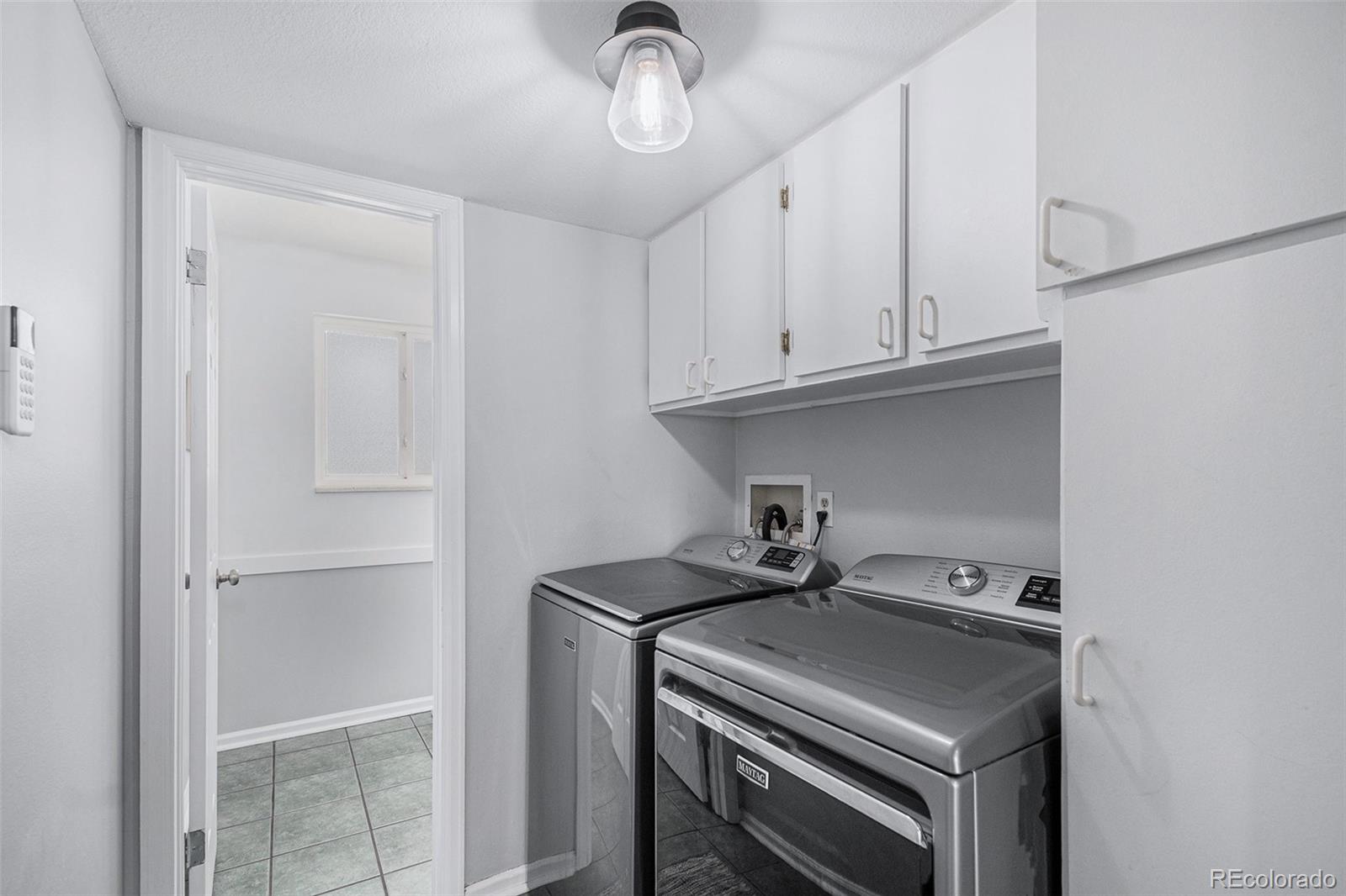 MLS Image #20 for 92  helena circle,littleton, Colorado