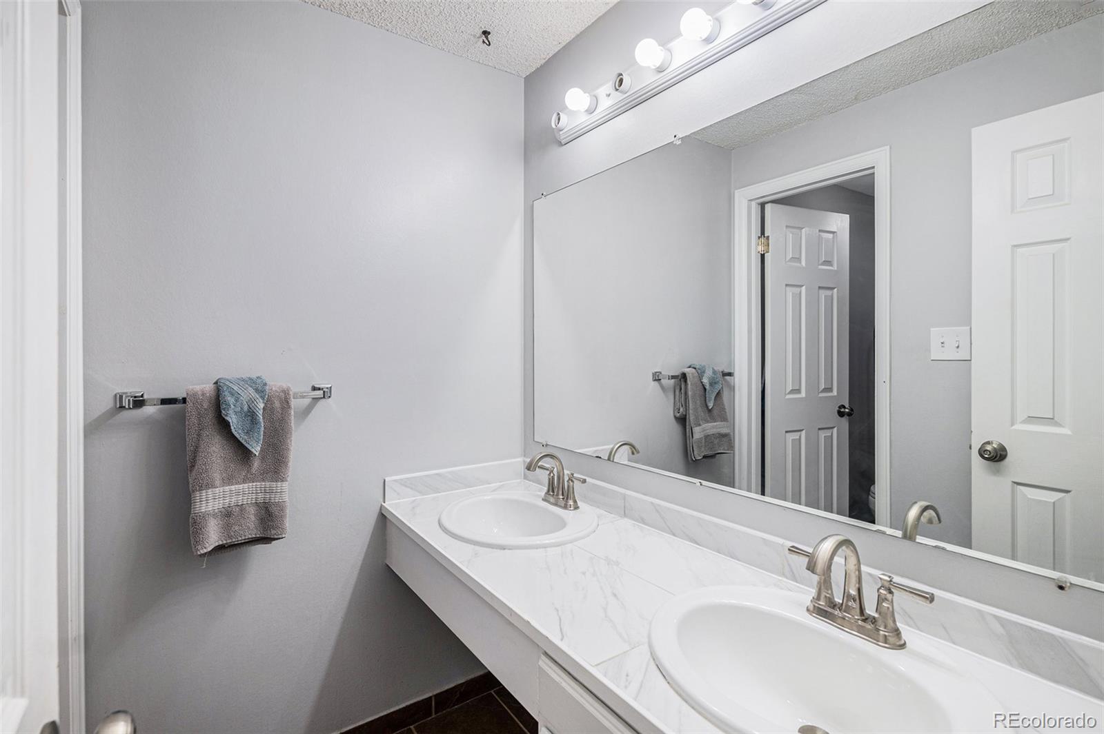 MLS Image #25 for 92  helena circle,littleton, Colorado