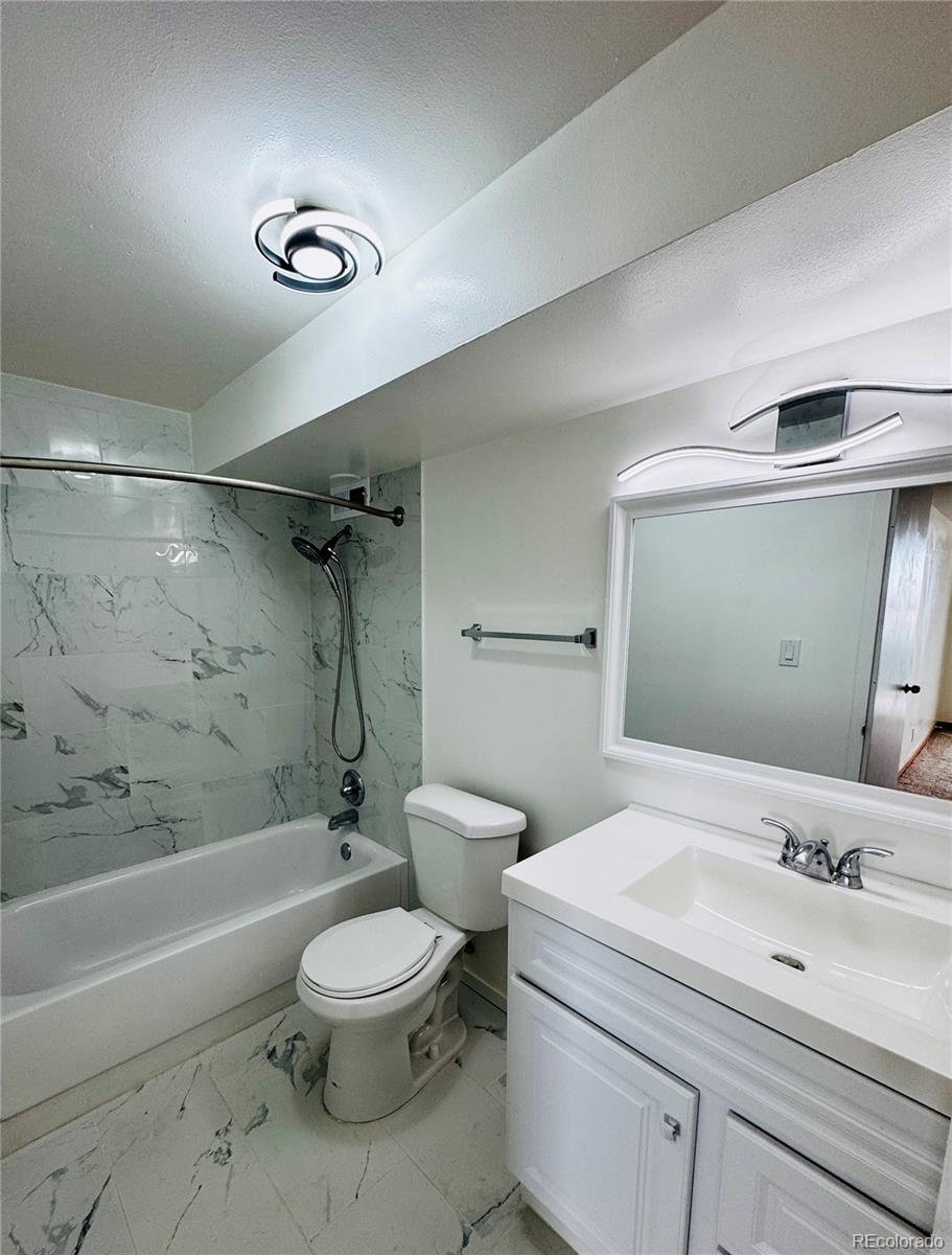 MLS Image #13 for 1155 n ash street,denver, Colorado