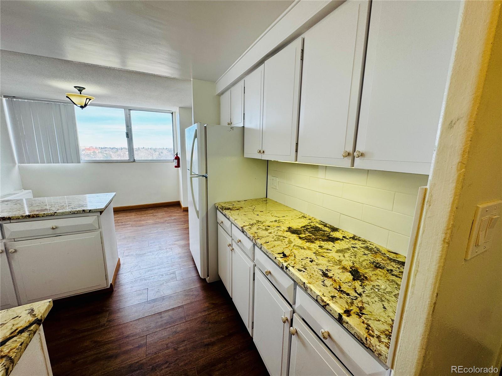 MLS Image #8 for 1155 n ash street,denver, Colorado